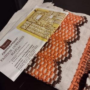 NEW with tags-Vintage curtain panels (2)